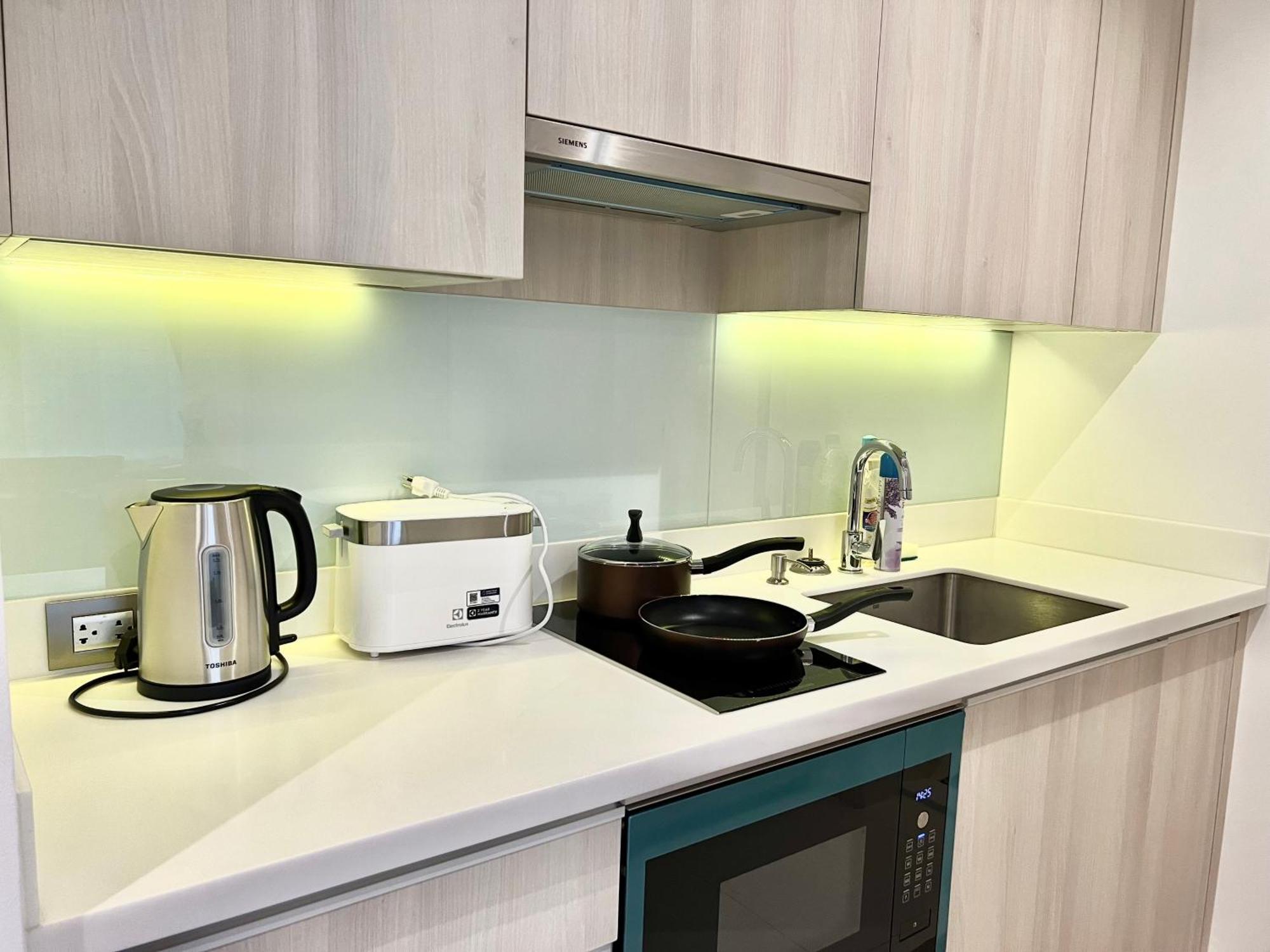 Апартаменты Sukhumvit 11#Luxury#Pool#Gym#Bts Nana&Mrt Sukhumvit#1Br#Max2Ppl Бангкок Экстерьер фото